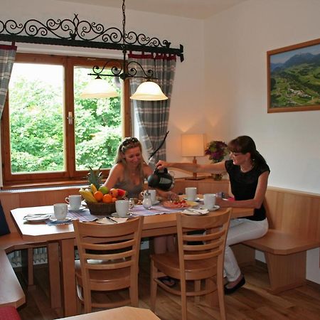 Hotel Garni Pension Zur Wacht ストローブル エクステリア 写真